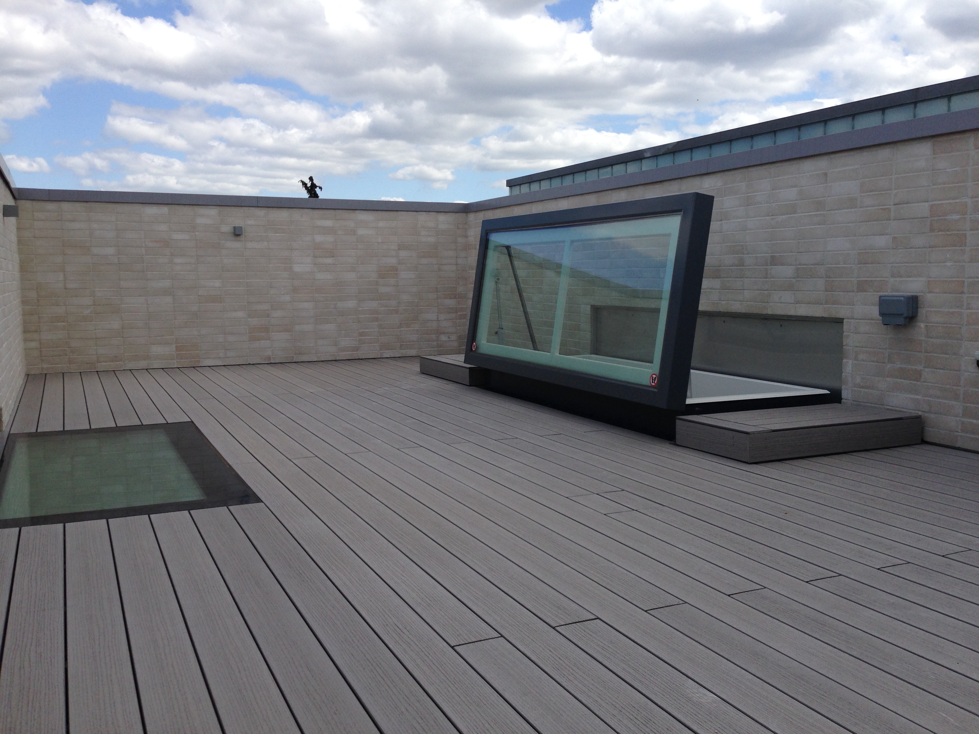 brixton-roof-terrace1440431294_0528169861.jpg